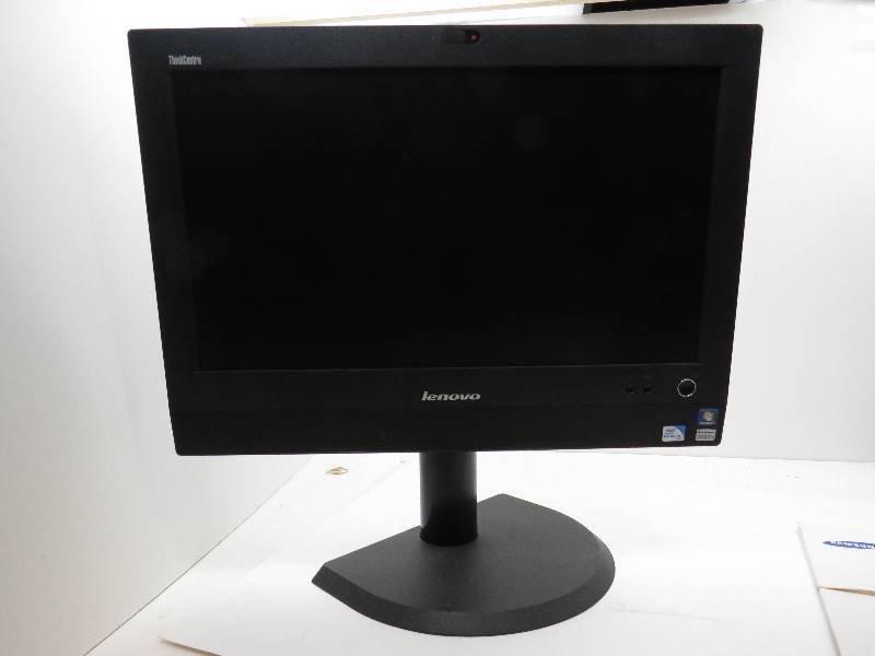 lot 10 image: LENOVO THINKCENTER M71Z