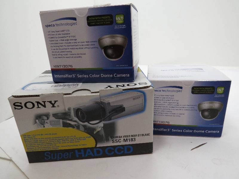 lot 16 image: LOT OF 3 SECURITY CAMERAS SONY AND SPECO
