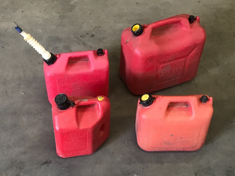 lot 63 image: Lot Of (4) Assorted Gas Cans ...