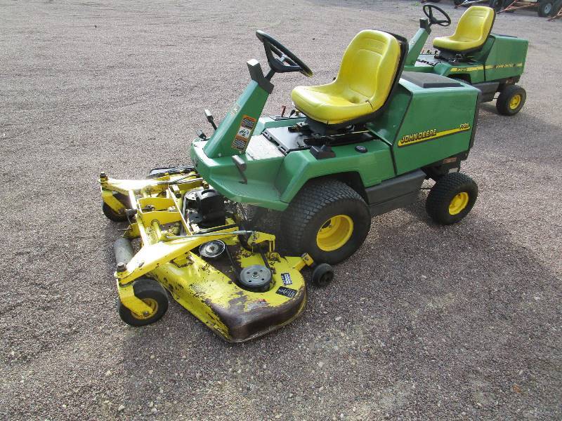JD F725 Mower