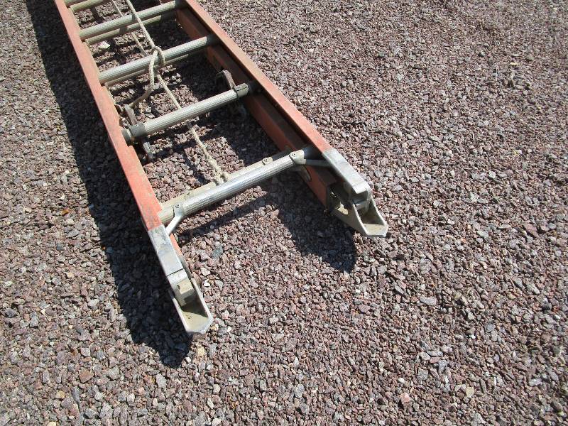 24 Fiberglass Extension Ladder