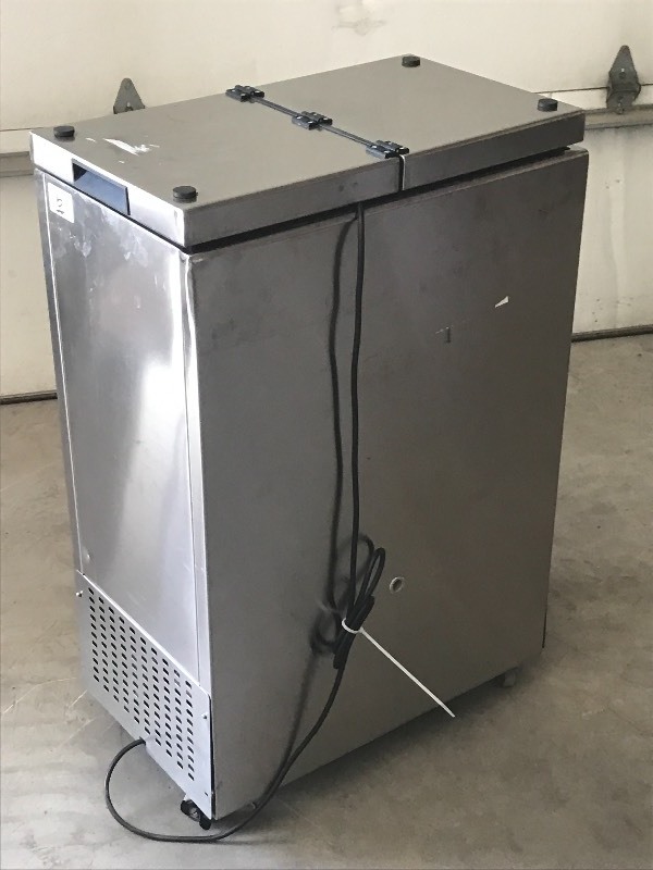 Commercial Rolling Cooler