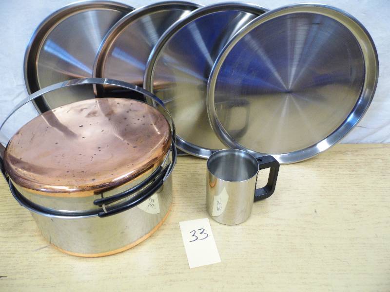 lot 33 image: Camping Cookware