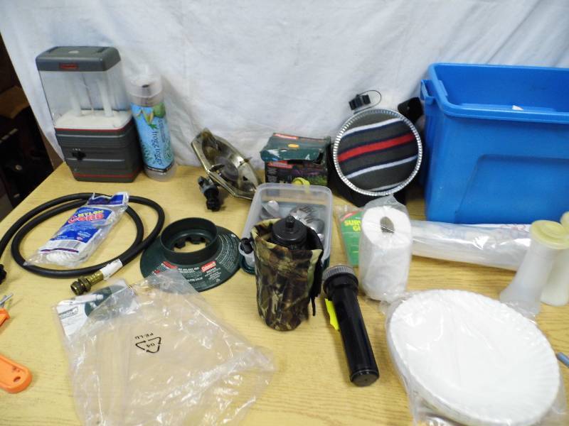 lot 35 image: Camping Items