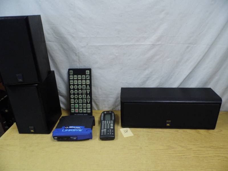 lot 38 image: JBL Speakers