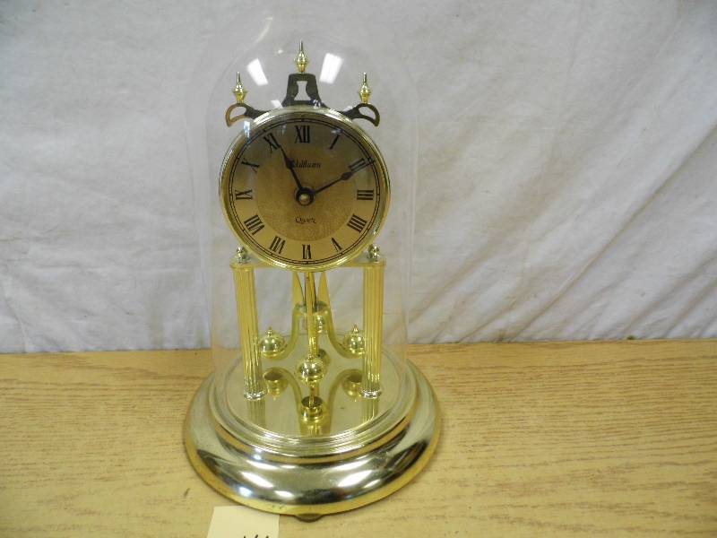 lot 44 image: Anniversary Clock