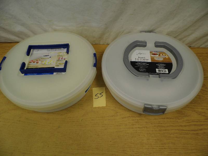 lot 55 image: Travel Containers