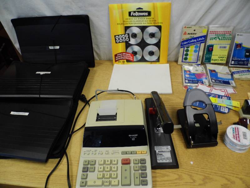 lot 74 image: Office Supplies