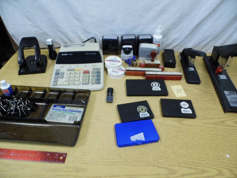 lot 75 image: Office Supplies