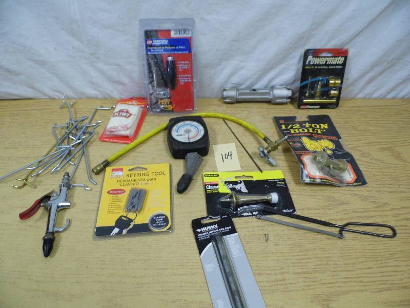 lot 104 image: Tools