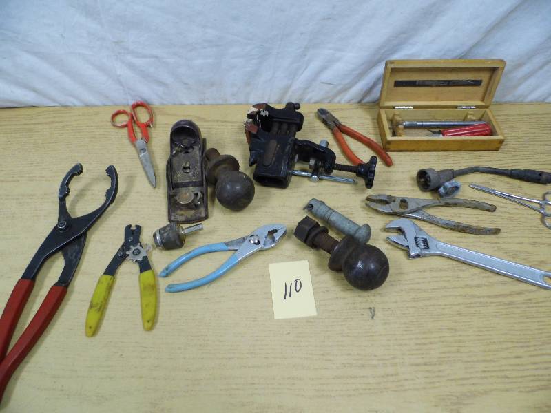 lot 110 image: Tools