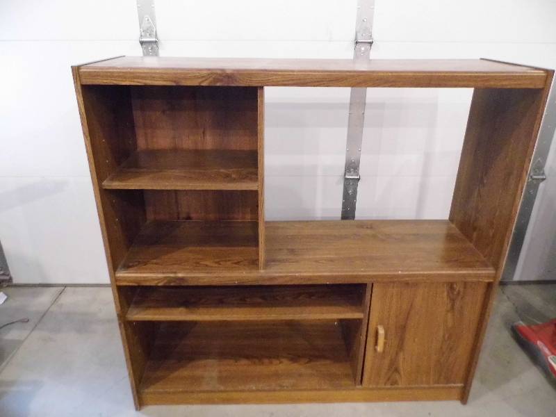 lot 147 image: Entertainment Ctr - File Cab - Organizer