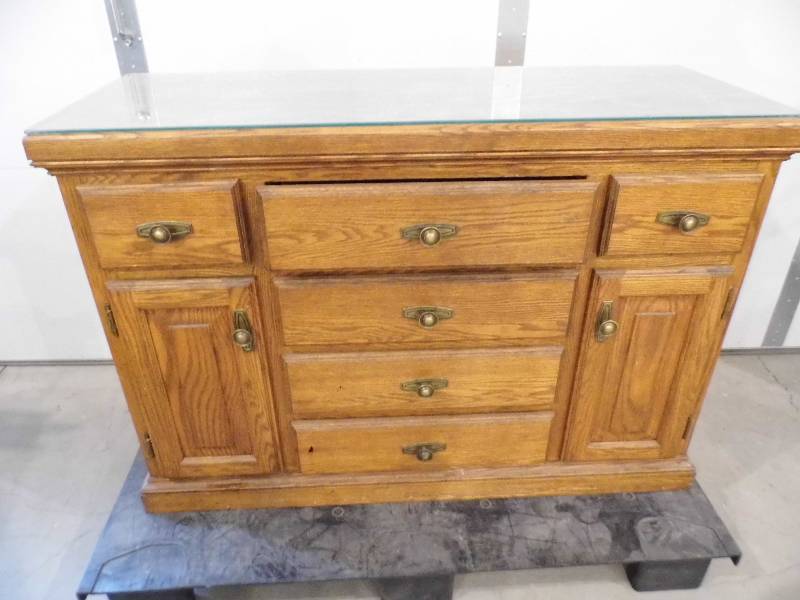 lot 148 image: Dresser  Buffet