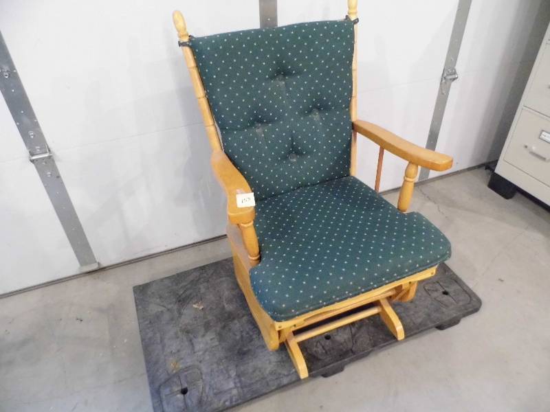 lot 153 image: Glider