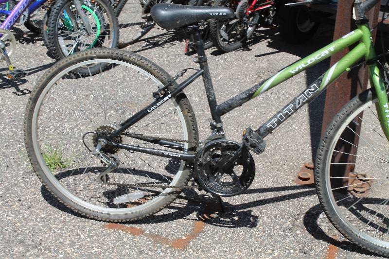 lot 10 image: TITAN Brand Bicycle Model Wild Cat 12 Speed Tire Size 26