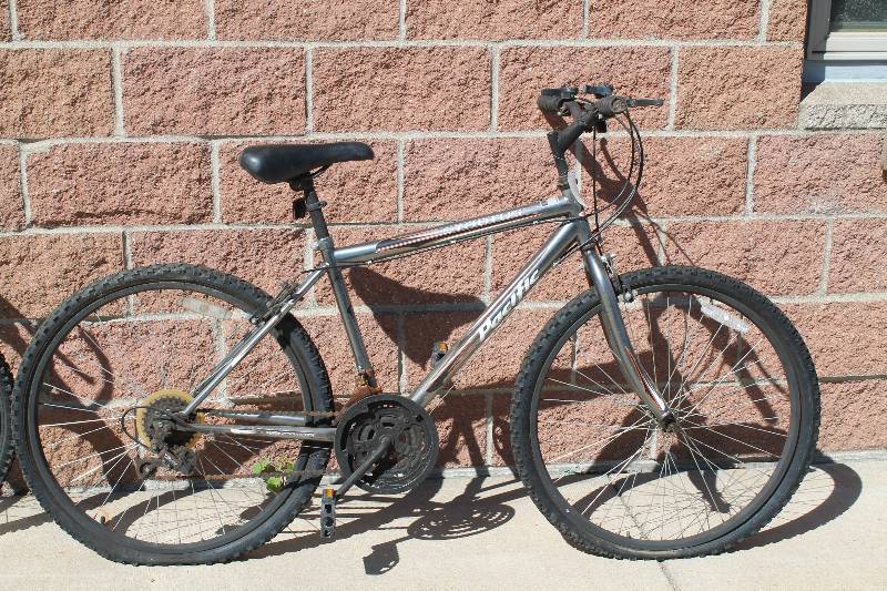 Pacific stratus best sale mountain bike