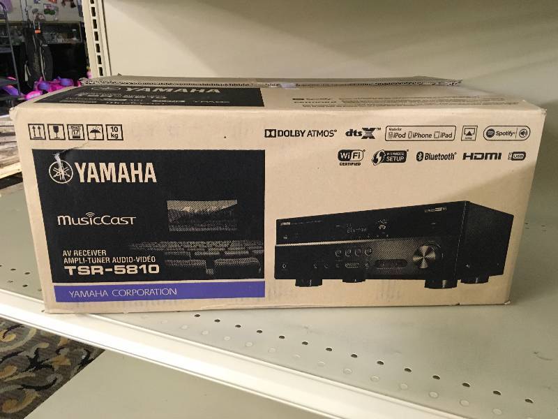 Yamaha 5810 AV Receiver Ampli Tuner Audio- Video, Retail $275.00