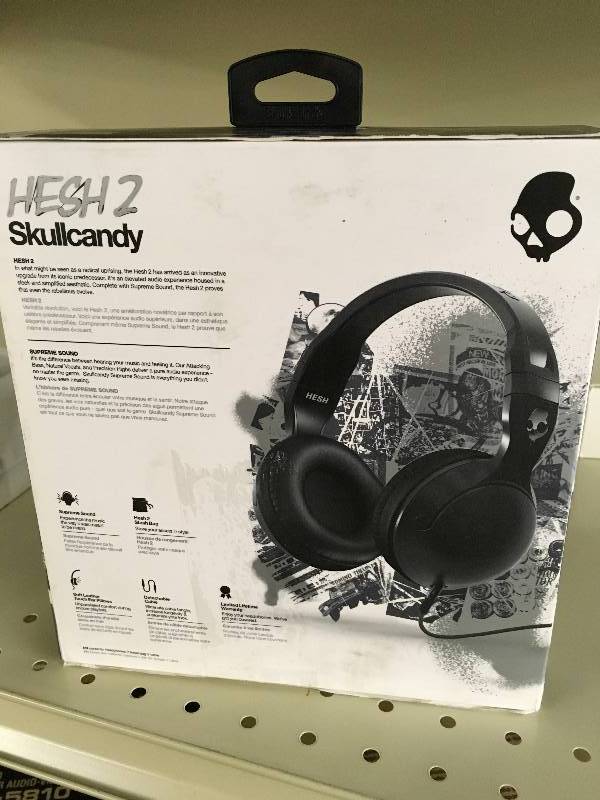 Skull Candy Hesh 2 Headphones, Retail $34.99