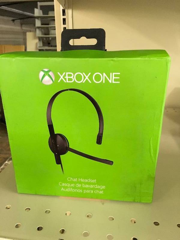 XBOX ONE Chat Headset, Retail $24.99