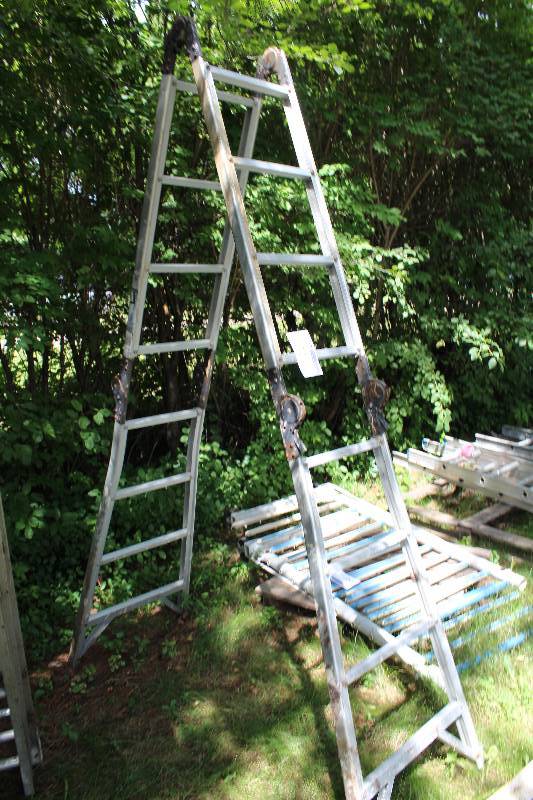 Estway 8ft. Collapsible Aluminum Step Ladder