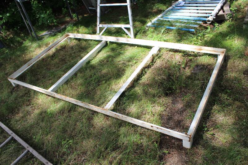 Metal Work Table Assembly