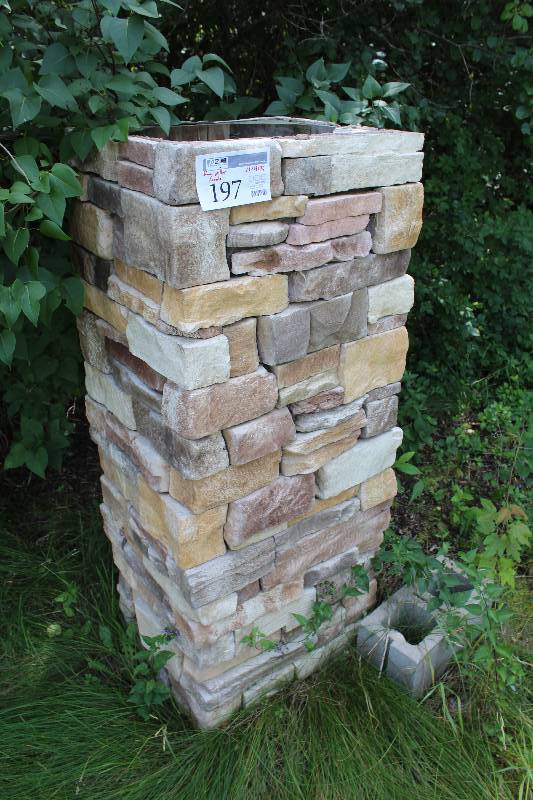 Stone Pillar Faade