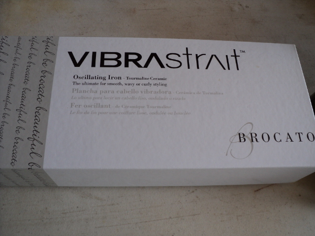 lot 12 image: Vibrastrait Oscillating Iron - reta...