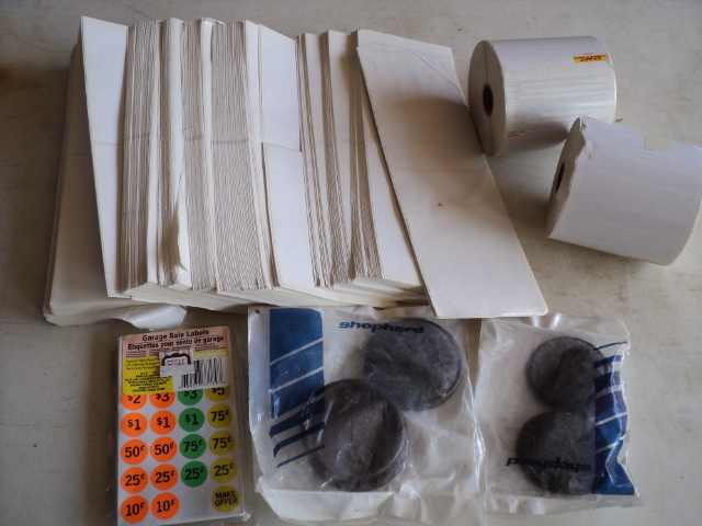 lot 26 image: thousands of labels size 4 x 6 an...