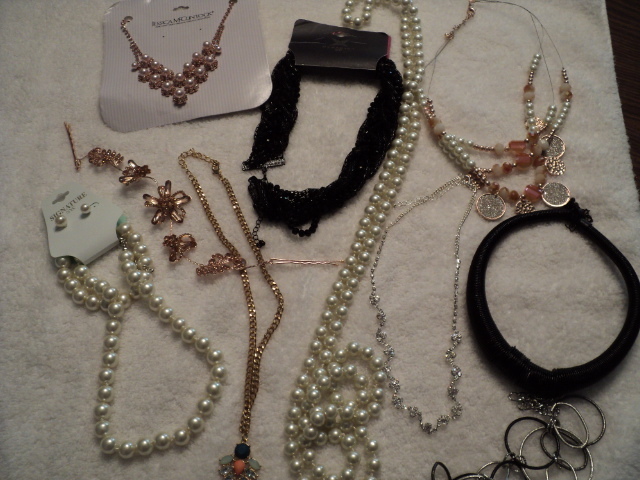 lot 33 image: necklaces...