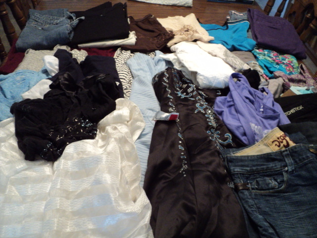 lot 39 image: lot of teen clothing - various size...