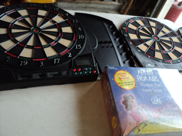 lot 85 image: 2 dart boards and a game...