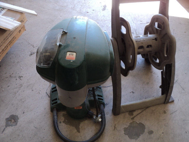 lot 131 image: mosquito magnet and hose feel...