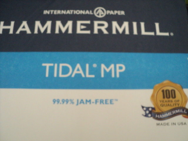 lot 145 image: Hammermill 5000 sheets of 8.5 x 14 ...