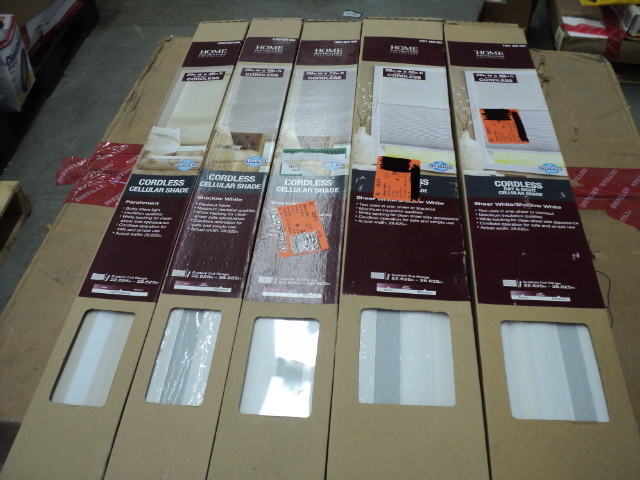 lot 245 image: 5 blinds 29x48 and 29x72...