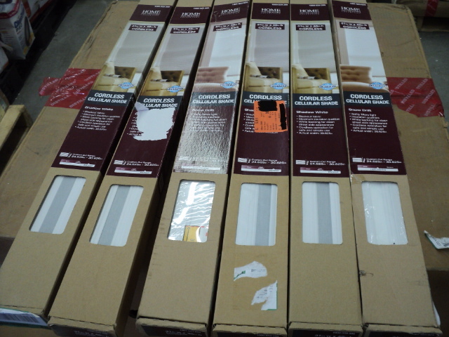 lot 247 image: 6 blinds 31x48...