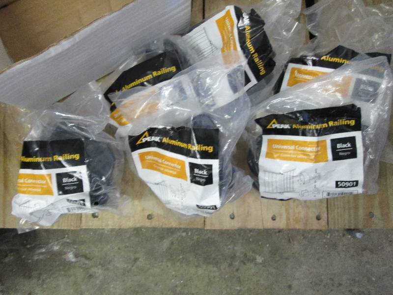 Lot of 6 Peak Aluminum Railing Blac...