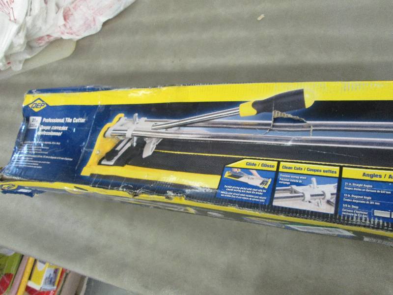 QEP 21 in. Ceramic Tile Cutter open...