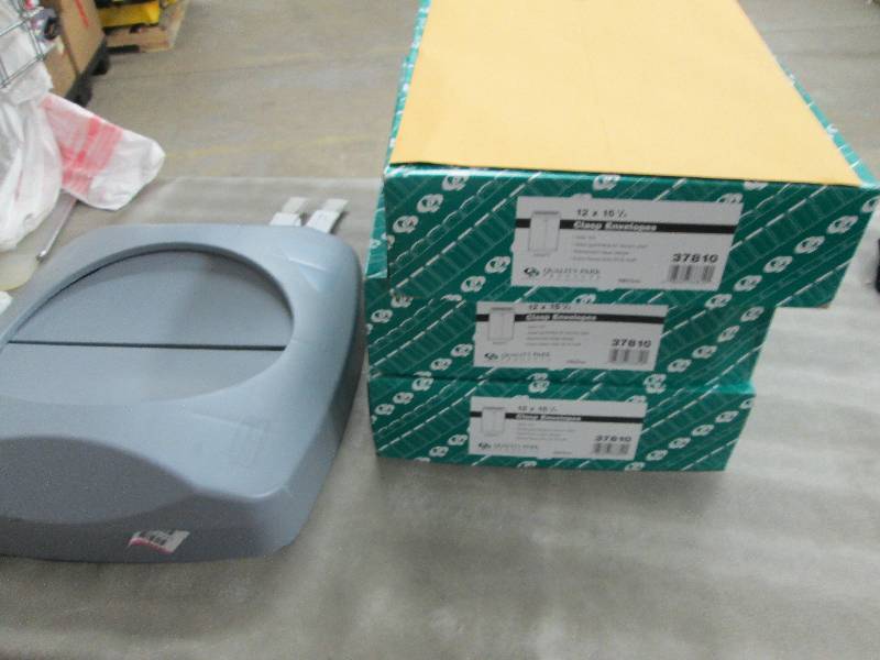 3 Boxes Quality Park Park Clasp Env...
