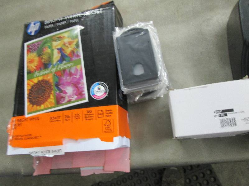 2 packs of 25 Advantus ID Card Hold...