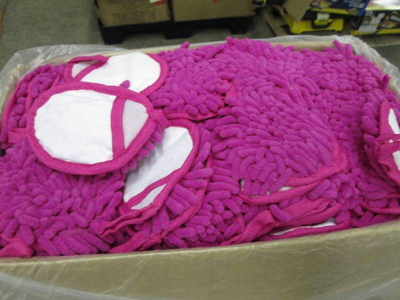 Case of 200 Pink Fizzy Fuzzy Duster...