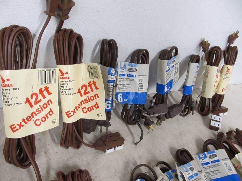 lot 211 image: Large Lot of Brand New Extension Cords