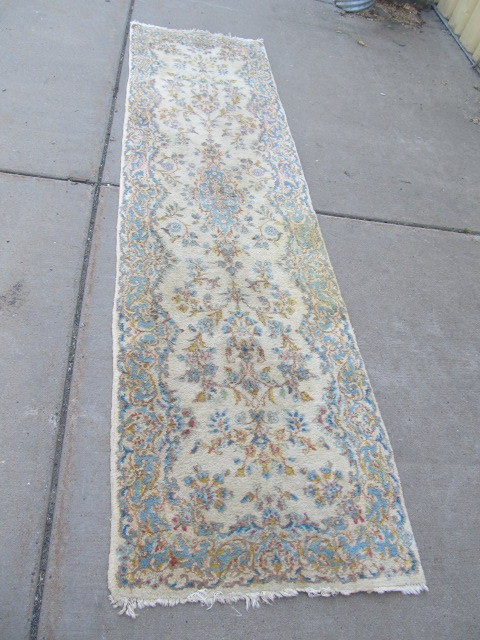 lot 156 image: Hand Made Vintage Runner