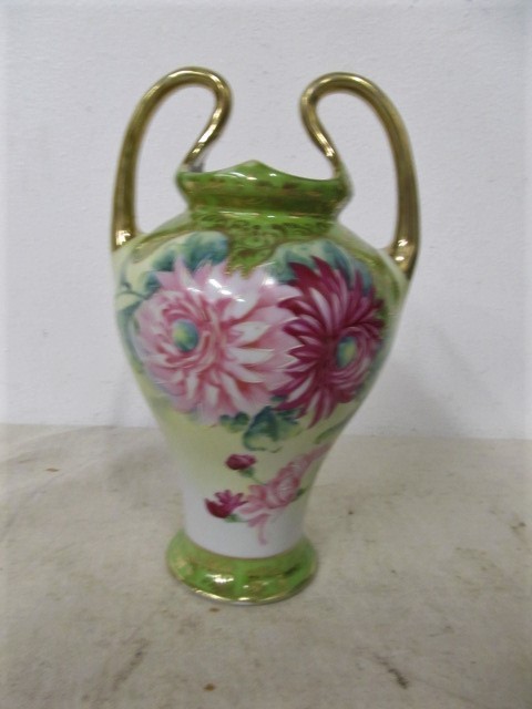 lot 163 image: Ornate Antique Porcelain 2-Handled Vase