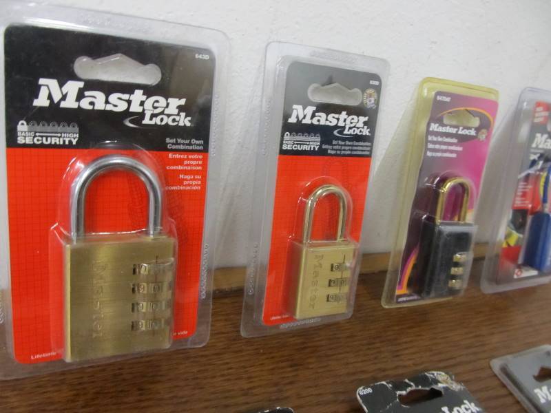 lot 126 image: Lot of Brand New Locks