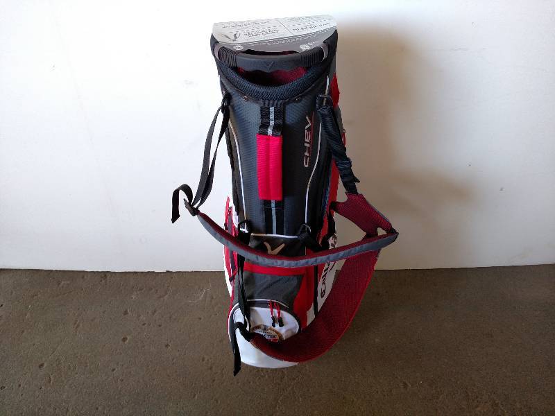 lot 31 image: Calloway Chev Golf Bag...