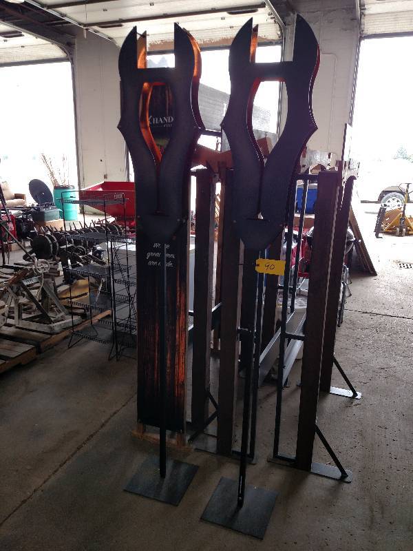 lot 90 image: (2) Dark Horse Wines Displays...