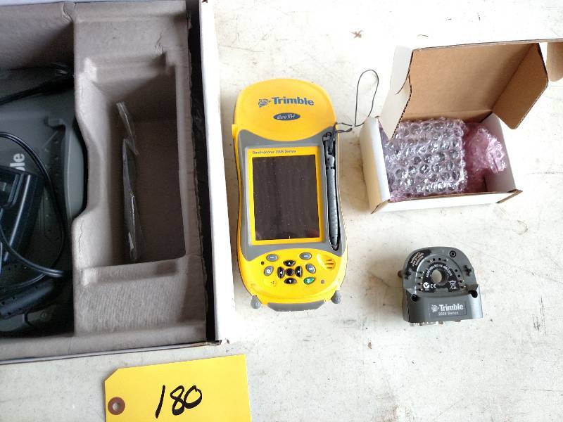 lot 180 image: Trimble Geo Explorer 2008 Series...