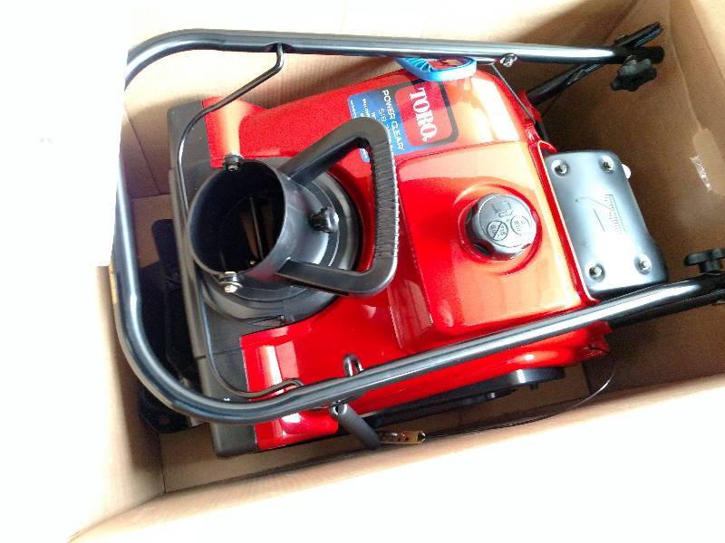 lot 188 image: Toro Power Clear 518 Gas Snow Blowe...