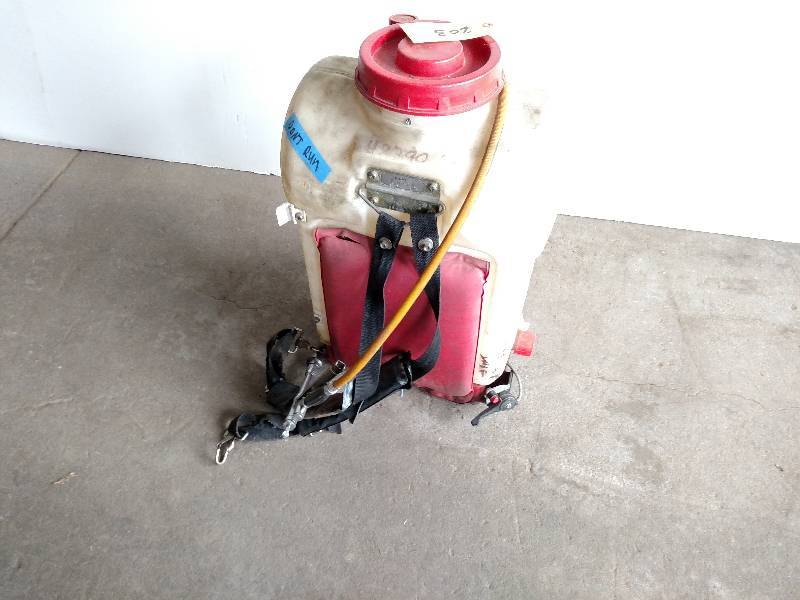 lot 203 image: Maruyama TF22 Backpack Sprayer, Nee...