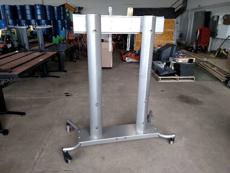 lot 210 image: Rolling Flat Screen Display Frame...